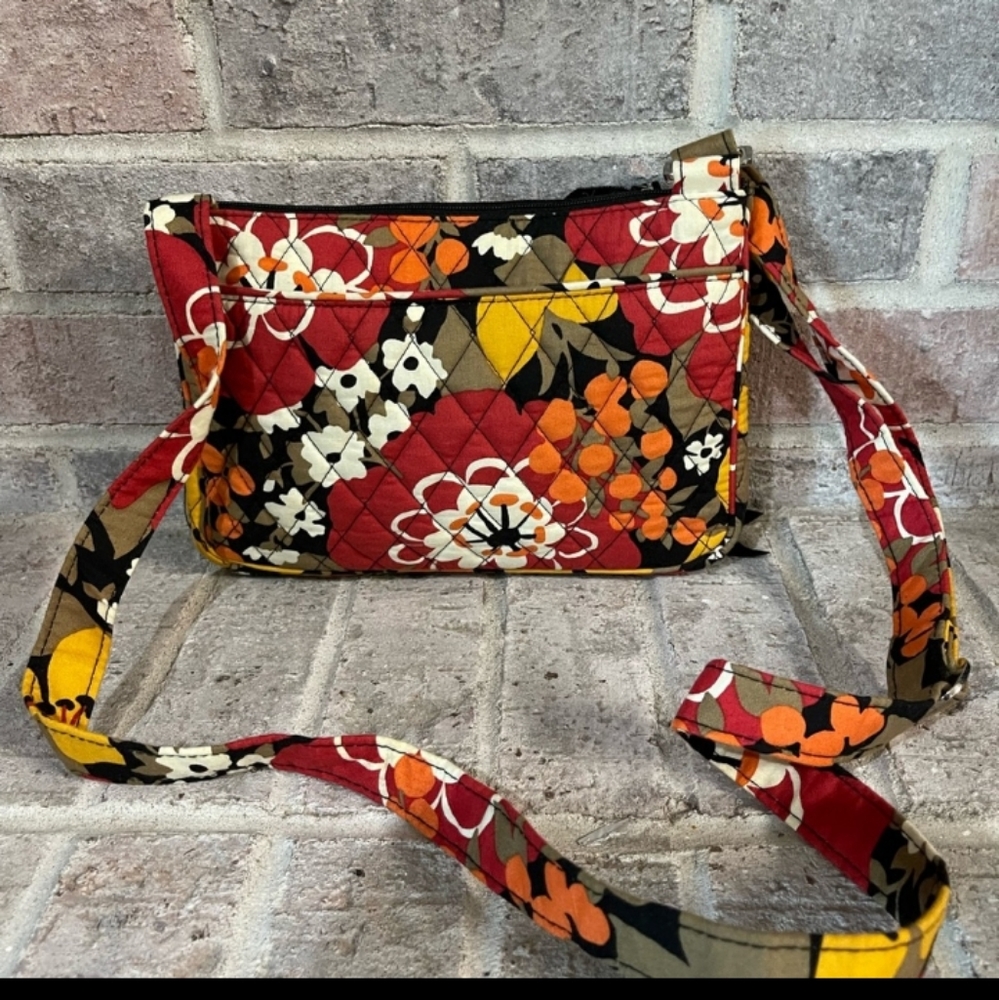 Vera Bradley - Picture 3 of 8